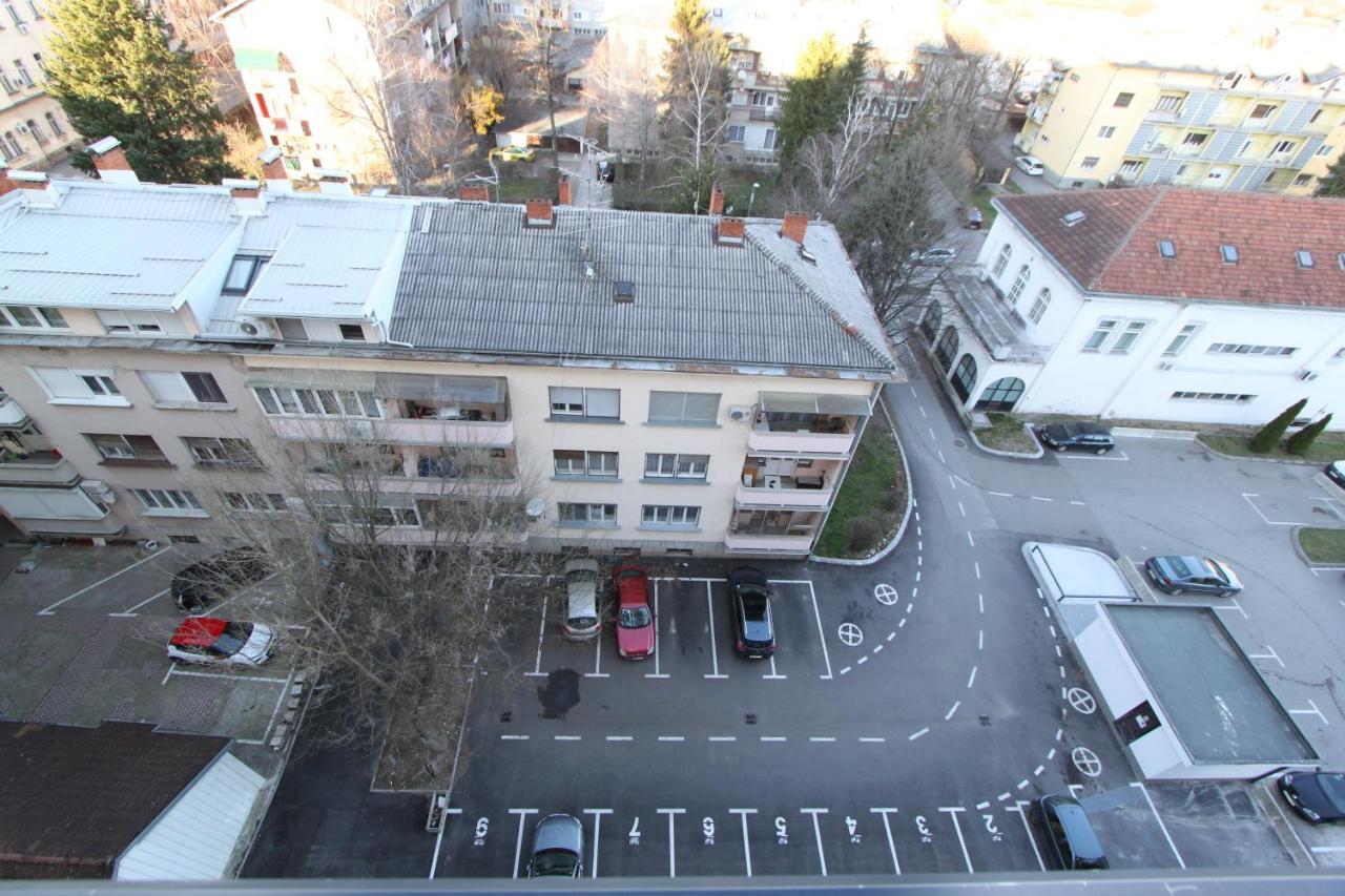 Downtown Apartment Баня Лука Екстериор снимка